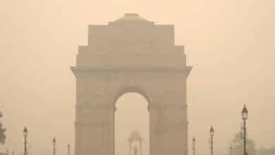 Delhi’s Air Quality Remains ‘Poor’ as Foggy Weather Disrupts Trains and Flights