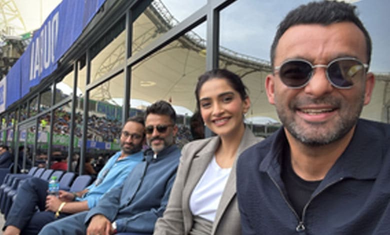 Sonam Kapoor and Anand Ahuja Witness India Vs Pakistan Match Live in Dubai