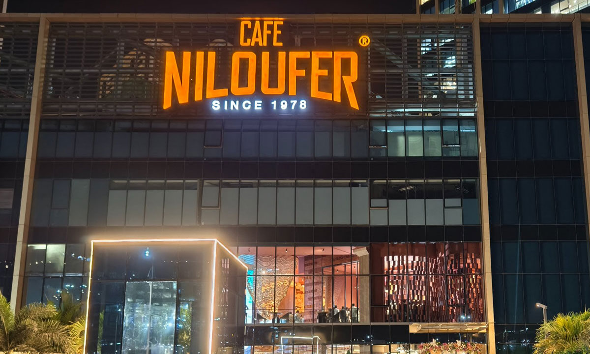 Hyderabad’s Cafe Niloufer Expands: New Gachibowli Outlet Leased for ₹40 Lakh/Month!