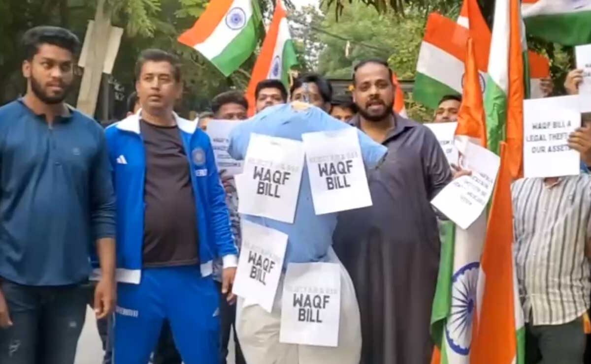 Hyderabad Erupts in Protest: Asif Hussain Sohail Leads March Against Controversial Waqf Bill