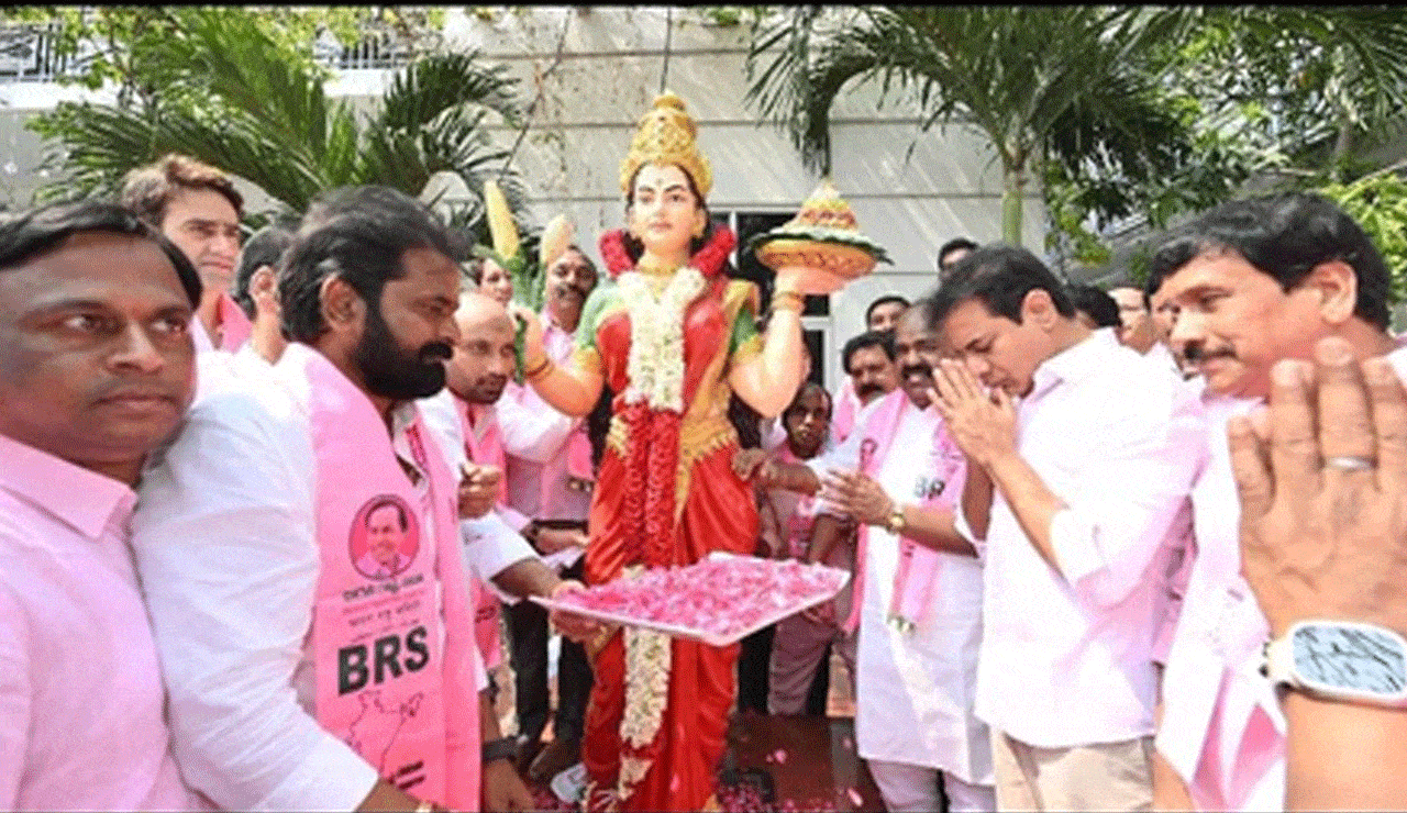 KTR Unveils Silver Jubilee Celebrations with Tribute to Telangana Martyrs