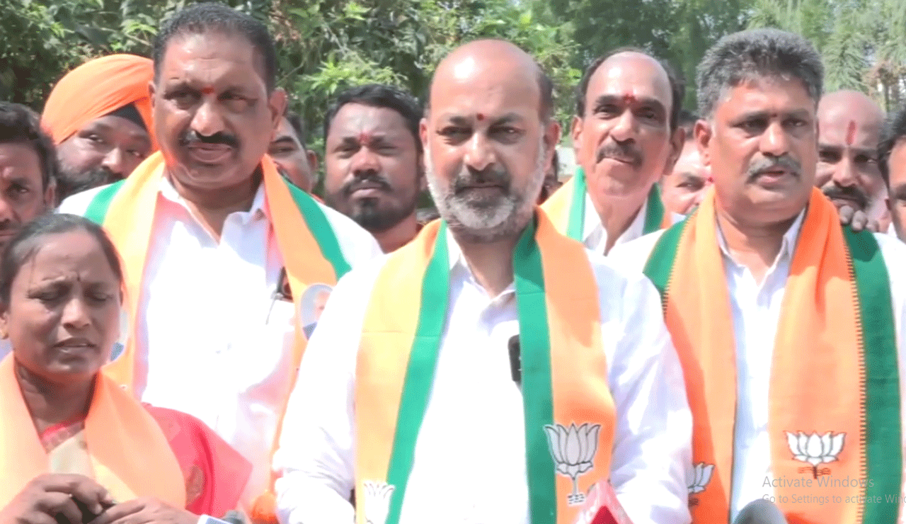 Traitor Party Majlis... Will You Vote for Them? Bandi Sanjay's Explosive Remarks