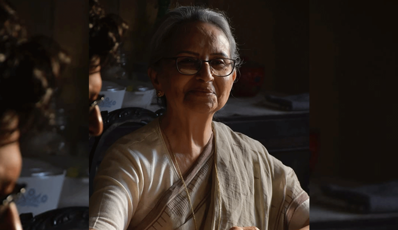 Soha Ali Khan Celebrates Sharmila Tagore’s Return to Bengali Cinema in 'Puratawn'