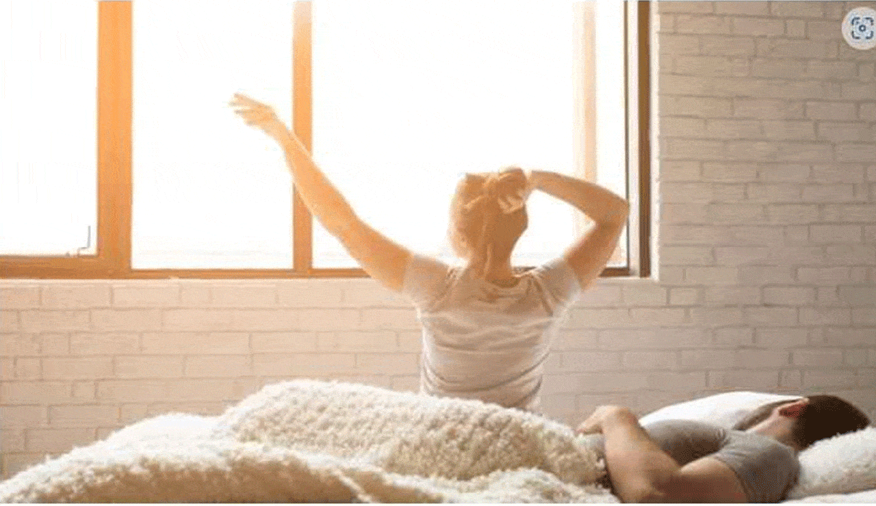 How Lazy People Can Wake Up Early: 5 Best Tips to Try for 7 Days and Break the Habit
