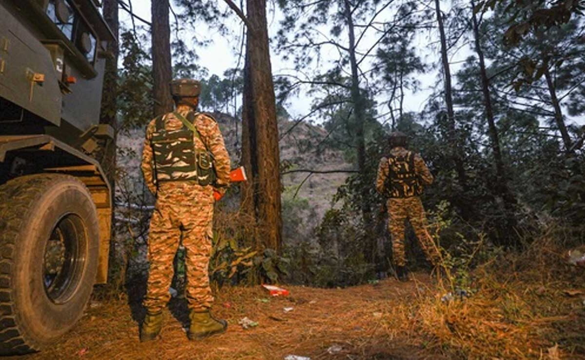 Pakistan Violates Ceasefire on LoC for 10th Day as India Responds Strongly