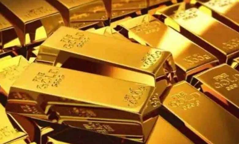 Gold Prices Drop Sharply in Hyderabad; Experts Cite Global Factors Behind Fall