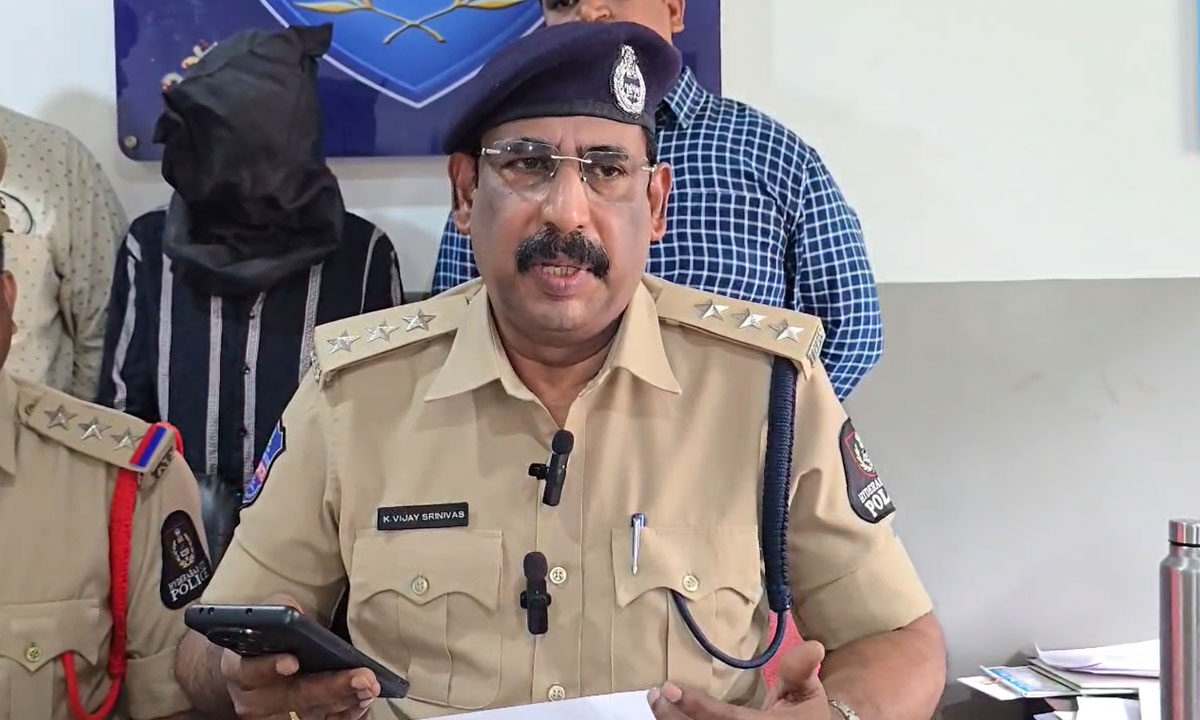 Cab Driver Robbery Case Solved: Asif Nagar Police Nab Accused, Recover Stolen Phone and Knife