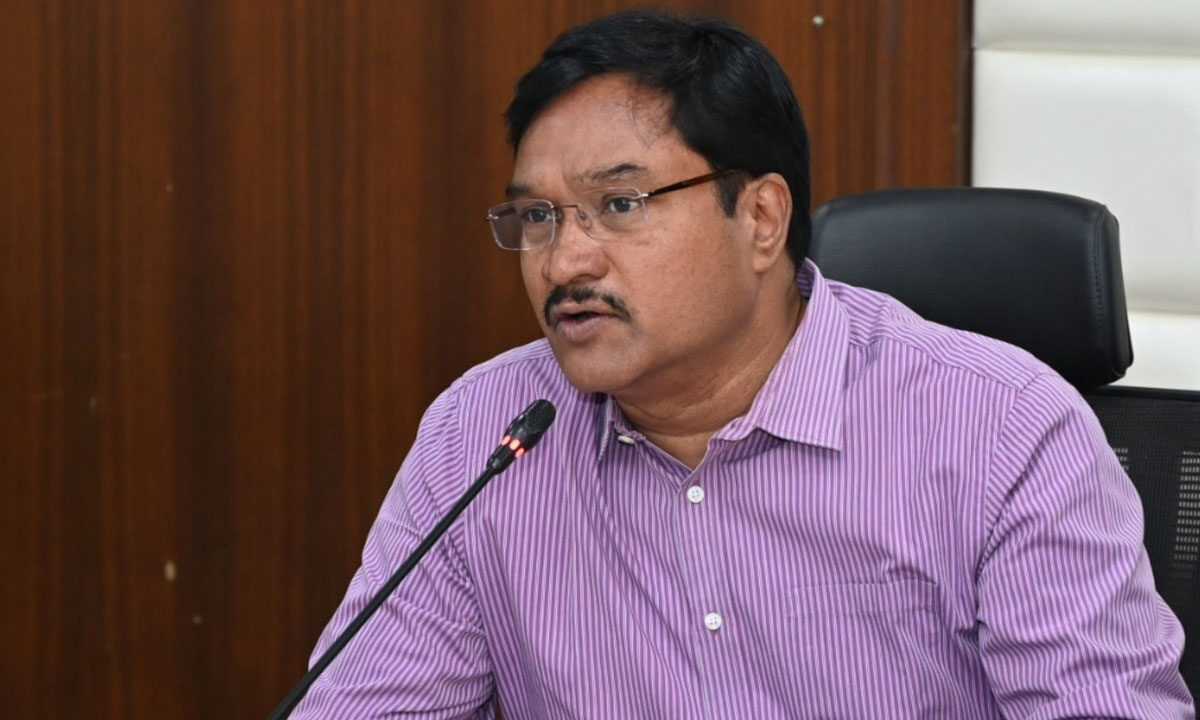 Hydraa Deploys 130 Emergency Teams for Monsoon: GHMC to Handle Silt Removal