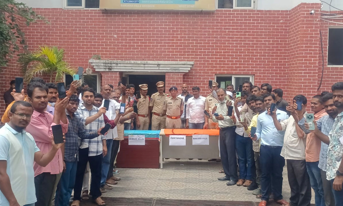 67 Lost Mobile Phones Recovered by Hyderabad Police, Handed Over to Owners