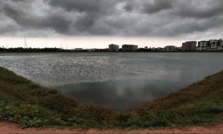 Heavy Rains to Batter 20+ Districts in Telangana, These Districts Are on Red Alert