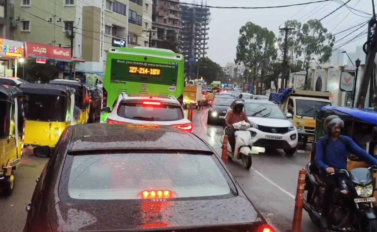 Hyderabad Rains Cause Flooding and Traffic Jams, IMD Warns of More Showers