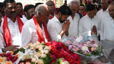 Telangana CM Revanth Reddy, Venkaiah Naidu pay tributes to Sudhakar Reddy