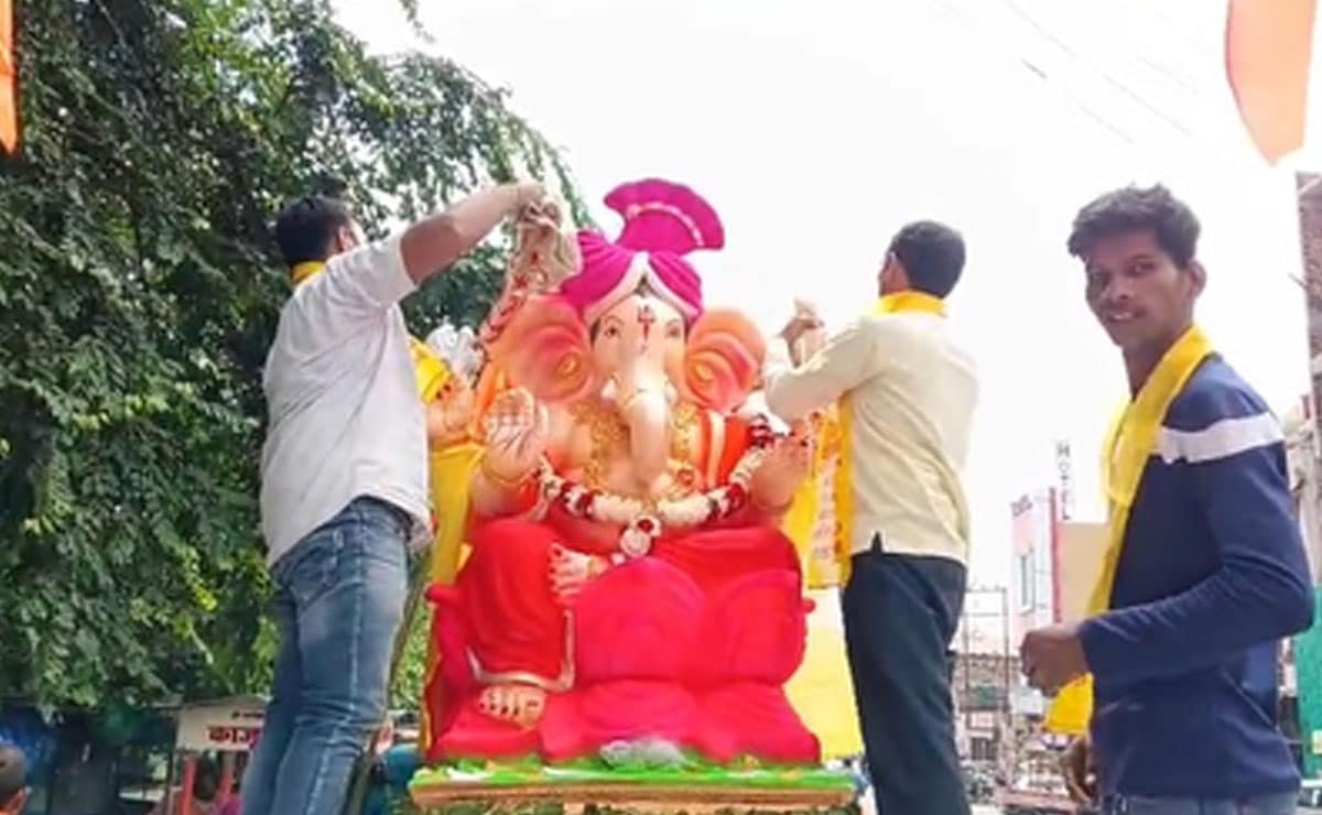 Uttarakhand: Grand procession marks Ganesh Chaturthi celebrations in Haldwani