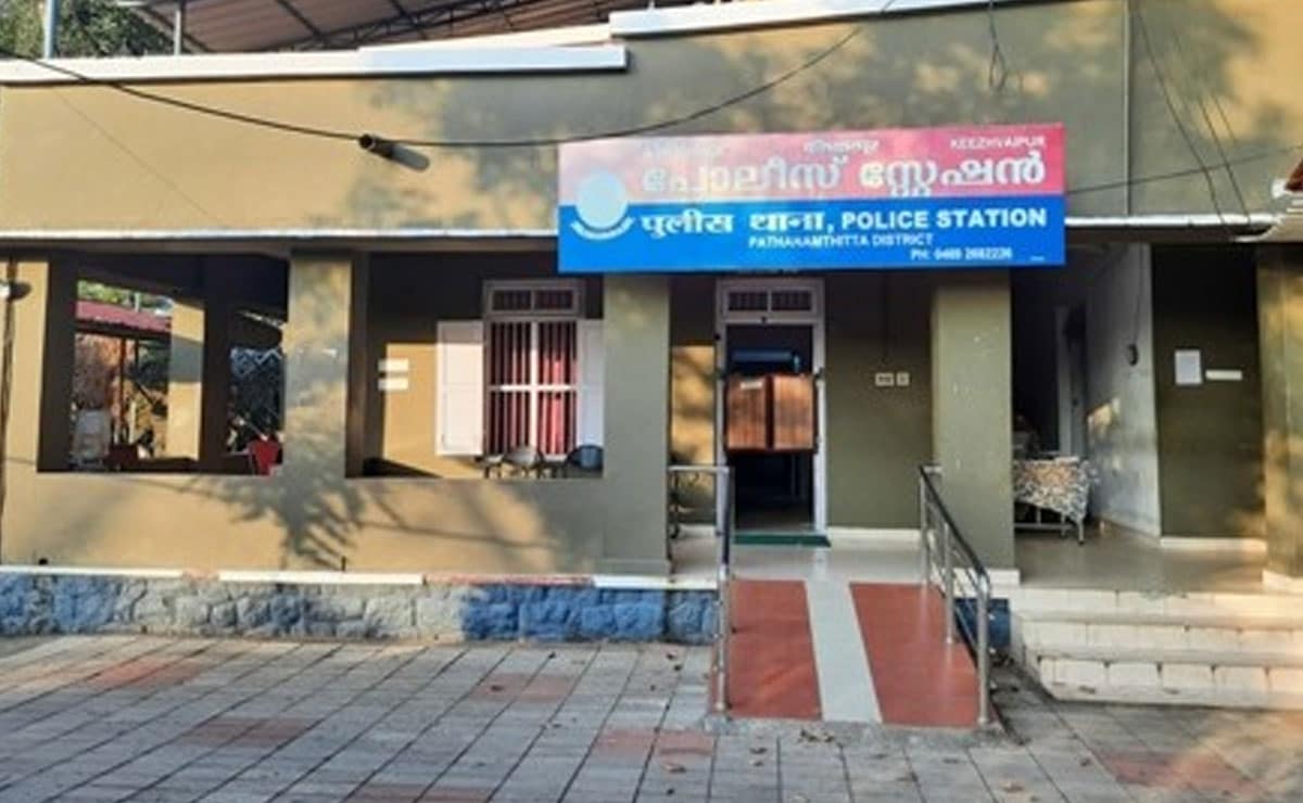Newly married Kerala couple attacked on way to post-wedding shoot, five held