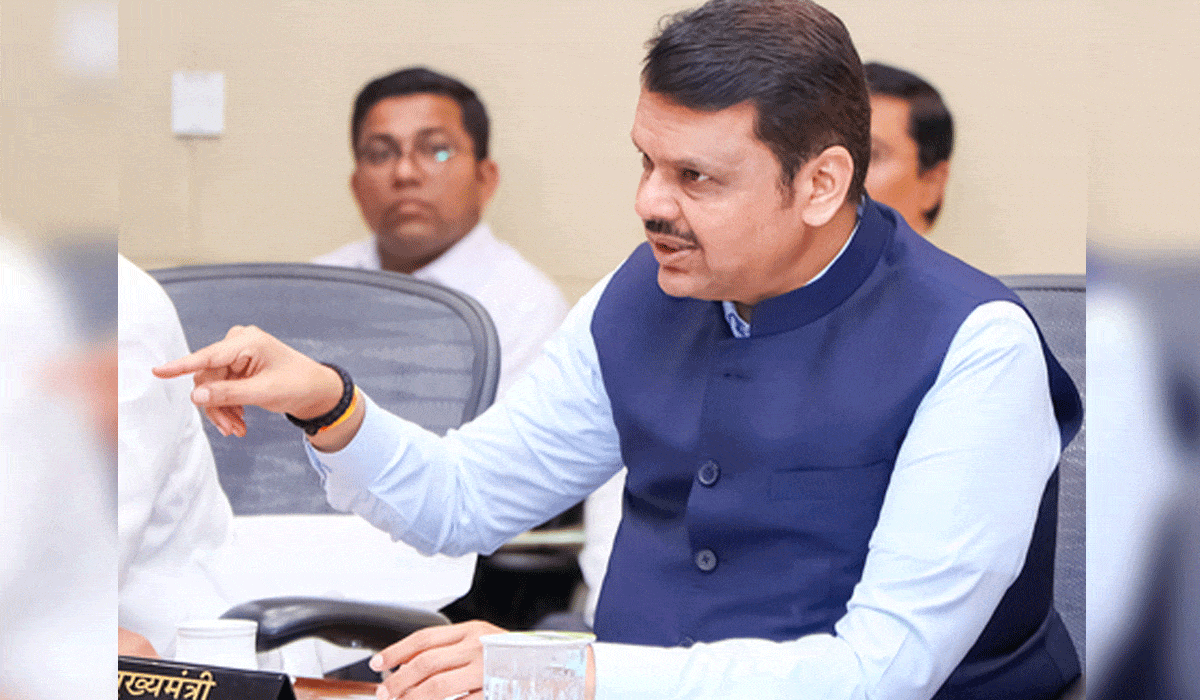 Crying conspiracy to save party from disintegration: Fadnavis' retort to Raj Thackeray's 'vote theft' jibe