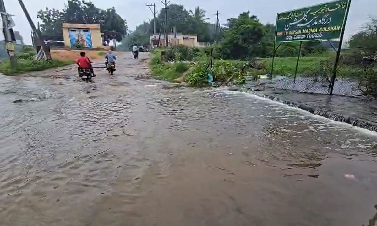 72-Hour Rain Alert in Telangana: Flood Fears Rise, Evacuation Ordered in Low-Lying Areas in Jalpally
