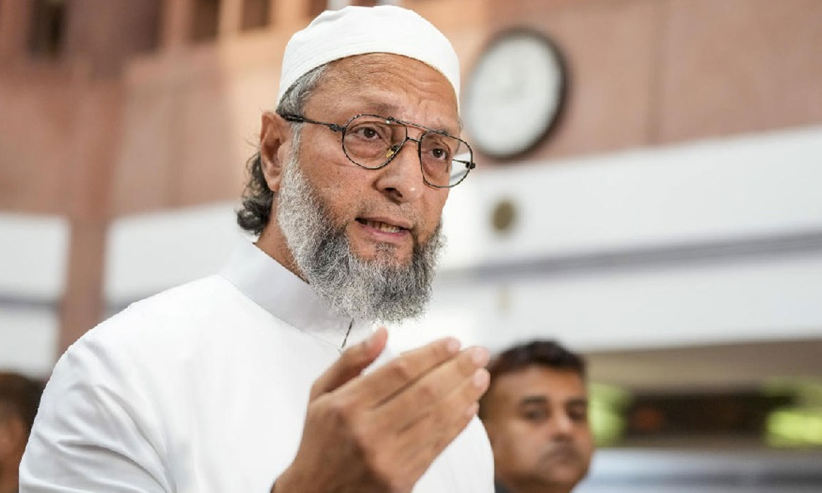 Owaisi Slams Independence Day Meat Shop Ban as Unconstitutional