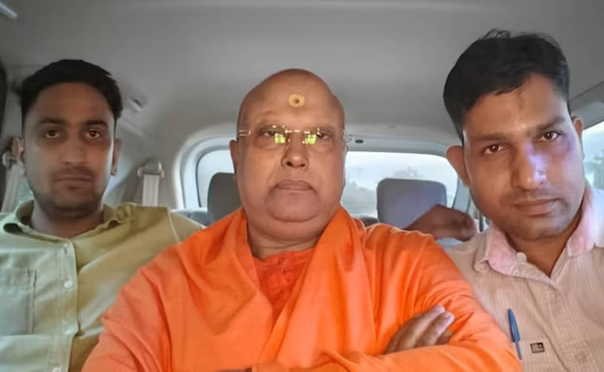 Delhi Police detain two women associates of 'Swami' Chaitanyanand