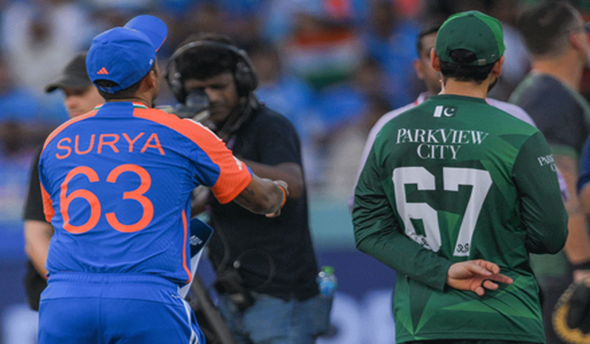 Fans back India to dominate Pakistan in Asia Cup Super-Four clash today