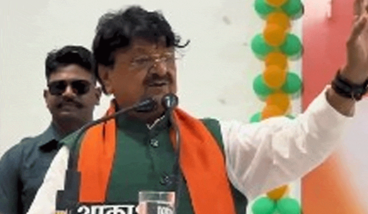 MP Minister’s remarks on Rahul Gandhi; Priyanka sparks political storm; Cong slams ‘dirty mindset’