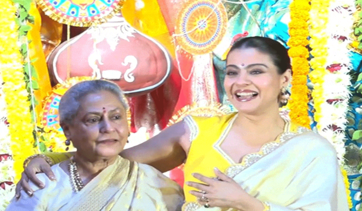 Jaya Bachchan gives Kajol a tight hug on Saptami celebrations