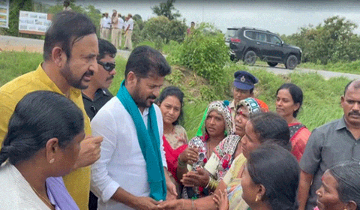 Telangana CM visits flood-hit Kamareddy district