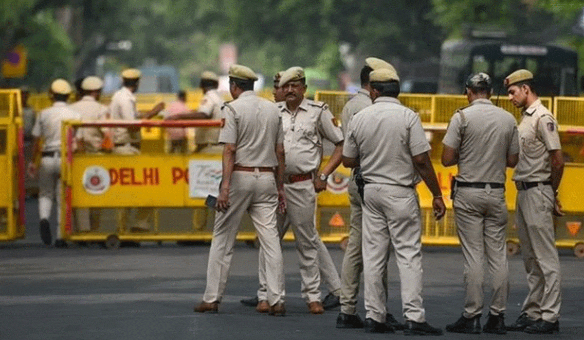 Mumbai on alert after bomb threat before Anant Chaturdashi