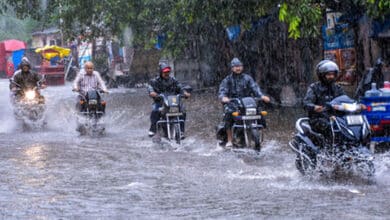 Heavy rain batters Gujarat, IMD's orange alert for six districts