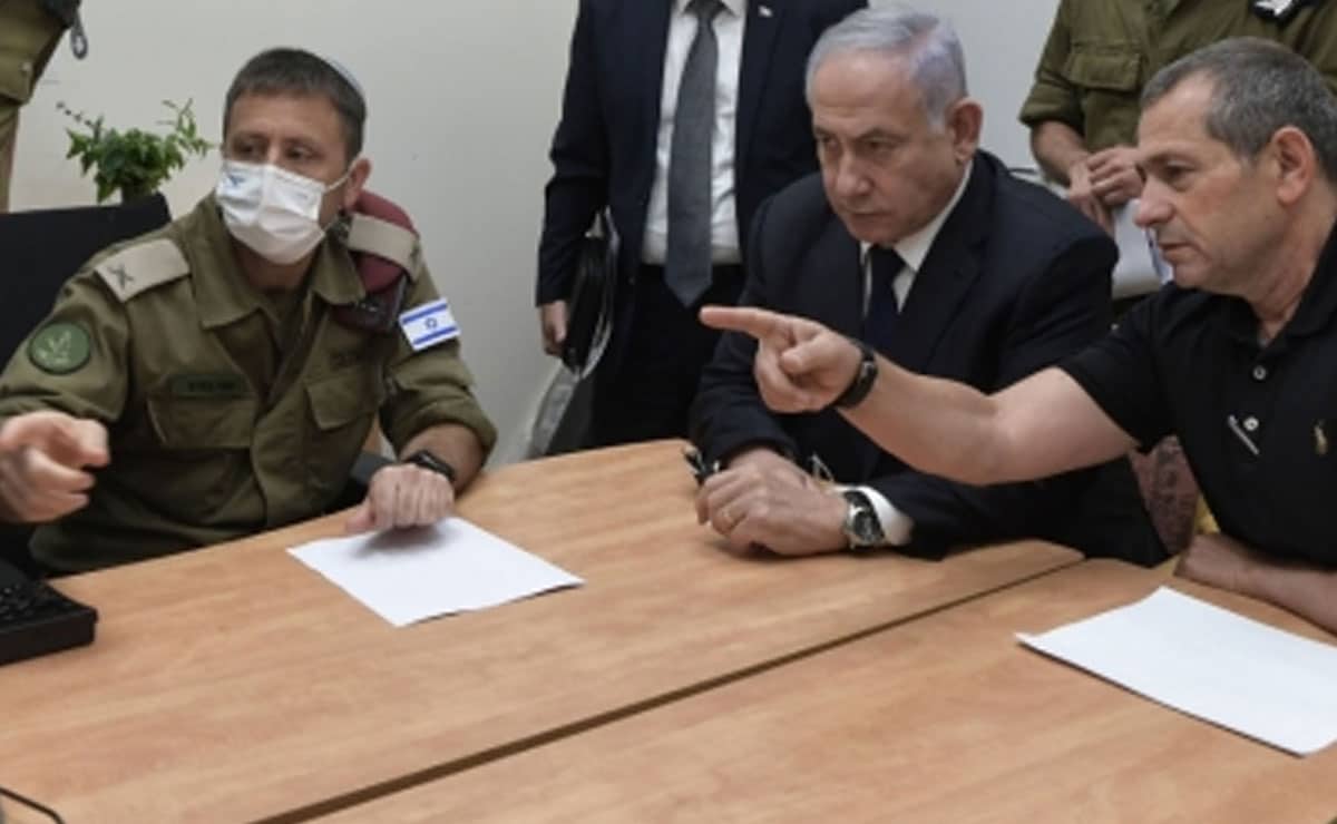 Israel weighing US ceasefire proposal tied to hostage release, official says