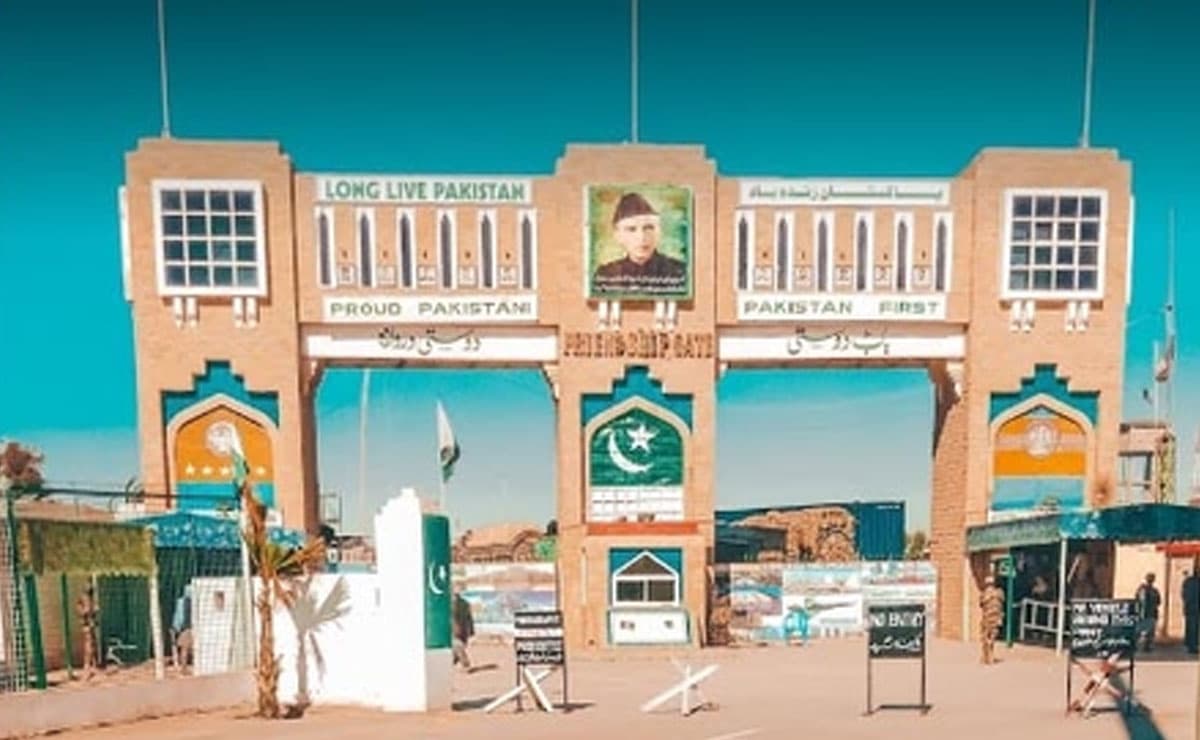 Trade between Afghanistan, Pakistan witnesses decline in first half of 2025