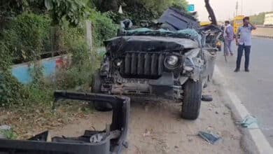 Five killed as Thar crashes into divider in Gurugram
