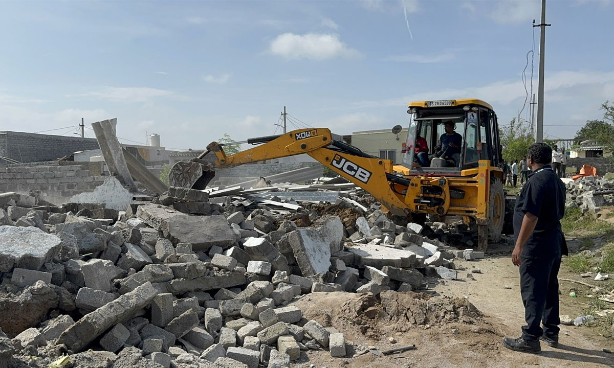 HYDRA Strikes in Gajularamaram: 300 Acres Government Land worth ₹15,000 Crore Freed from Encroachers
