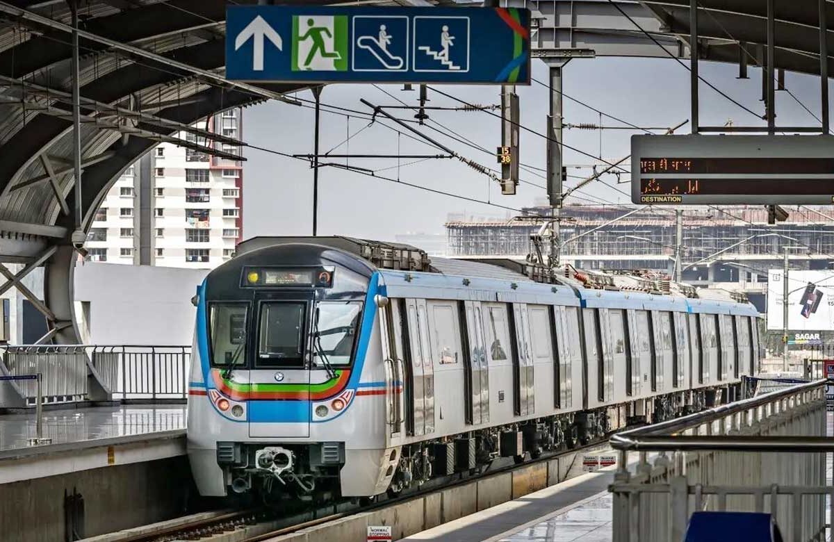 Hyderabad Metro Train Halts Again, Passengers Panic