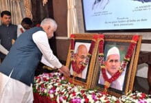 Andhra Pradesh Governor, CM pay tributes to Mahatma Gandhi, Lal Bahadur Shastri