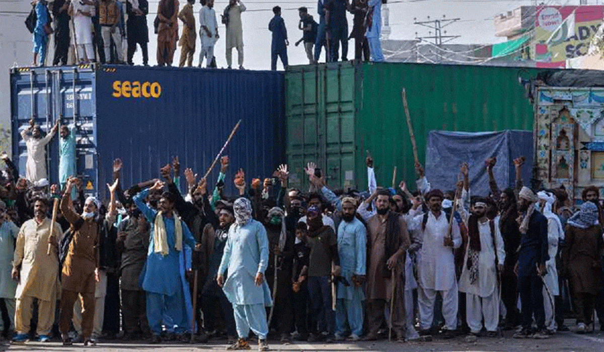 Pakistan: Roads sealed, communication lines cut in Islamabad and Rawalpindi 