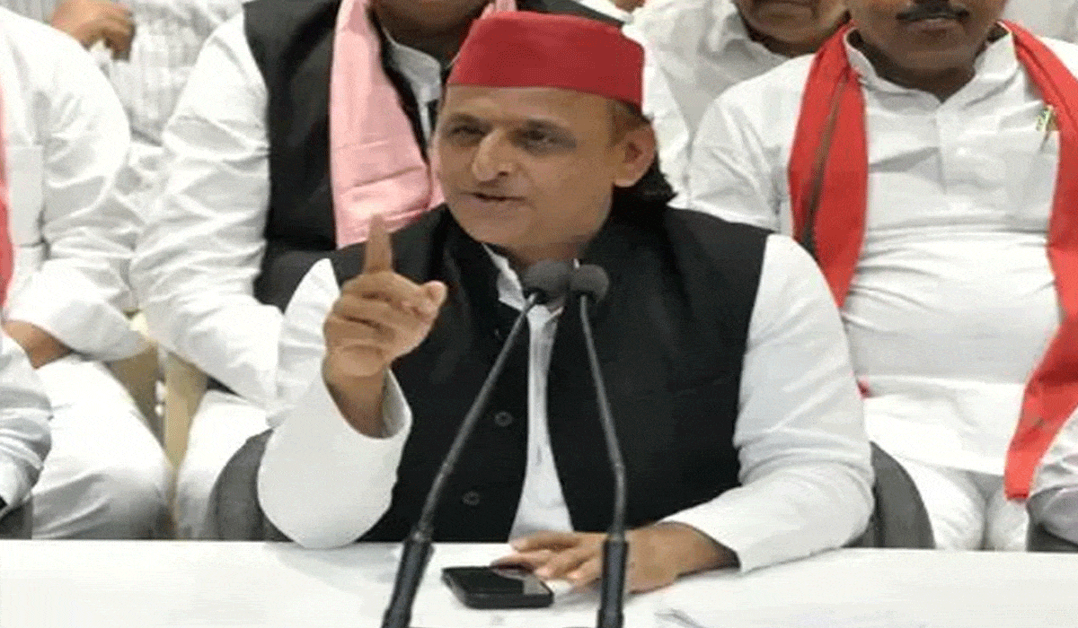 16-hour blackout: Akhilesh Yadav's Facebook page returns, SP cries foul