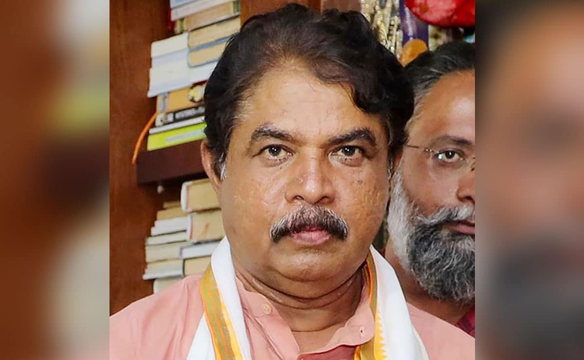 Siddaramaiah govt turned blind eye to flood situation, forced people to celebrate Dusshera on streets: K'taka BJP