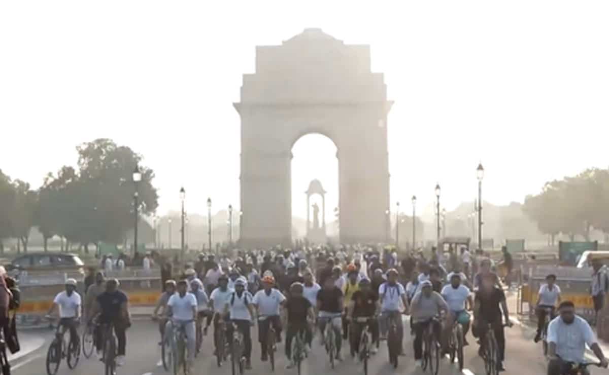 Fit India Sundays on Cycle marks World Teachers’ Day with special tribute ride in Delhi