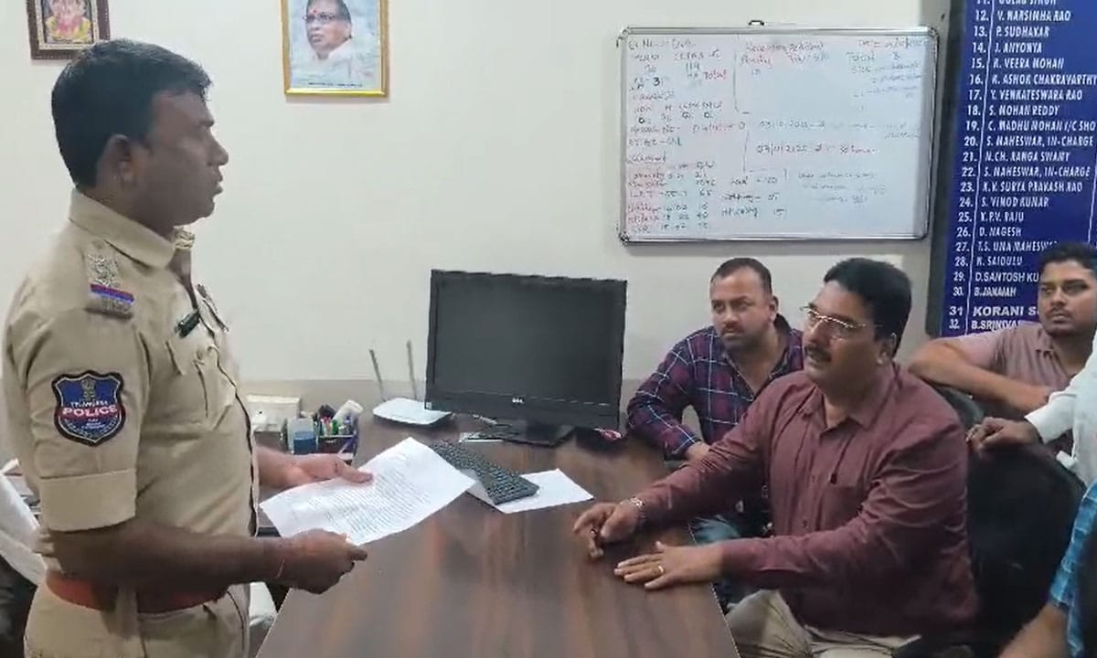 Ex-Corporator, Community Members Lodge Complaint Against MLA Raja Singh Over Remarks