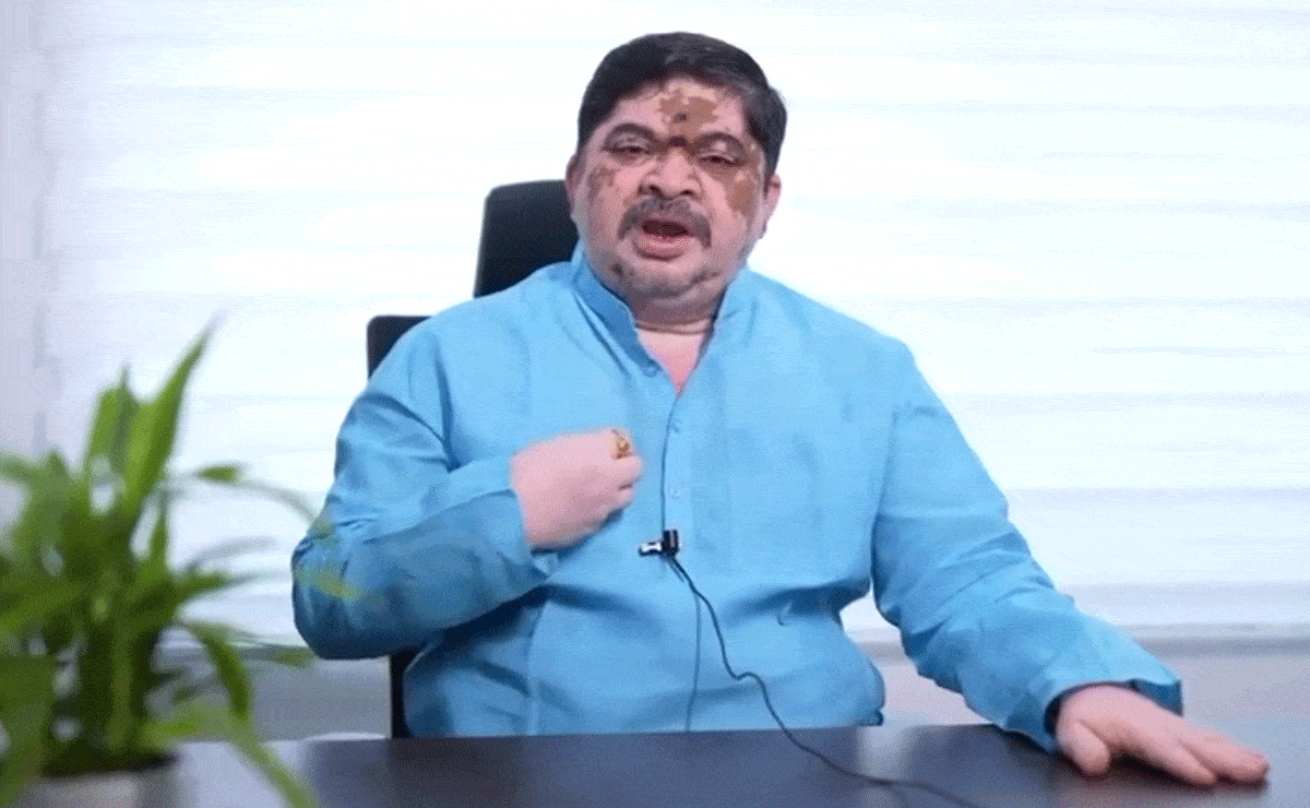 Telangana minister regrets 'inappropriate' remark about colleague