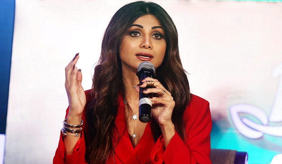 Shilpa Shetty records statement with Mumbai Police EOW in Rs 60 crore fraud case